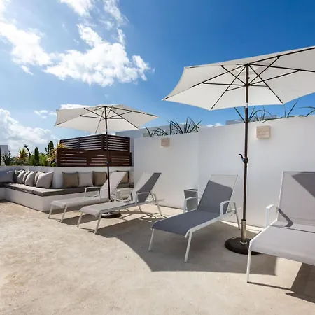 Caribbean Apartment
